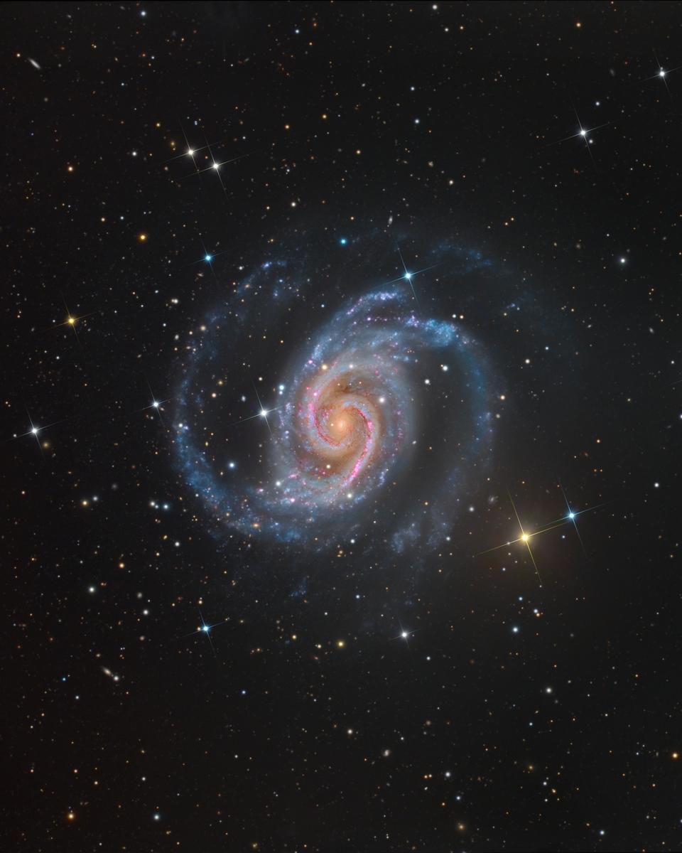 NGC 1566: The Spanish Dancer Spiral Galaxy
