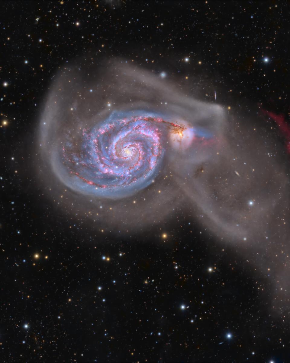 Messier 51 in 255 Hours