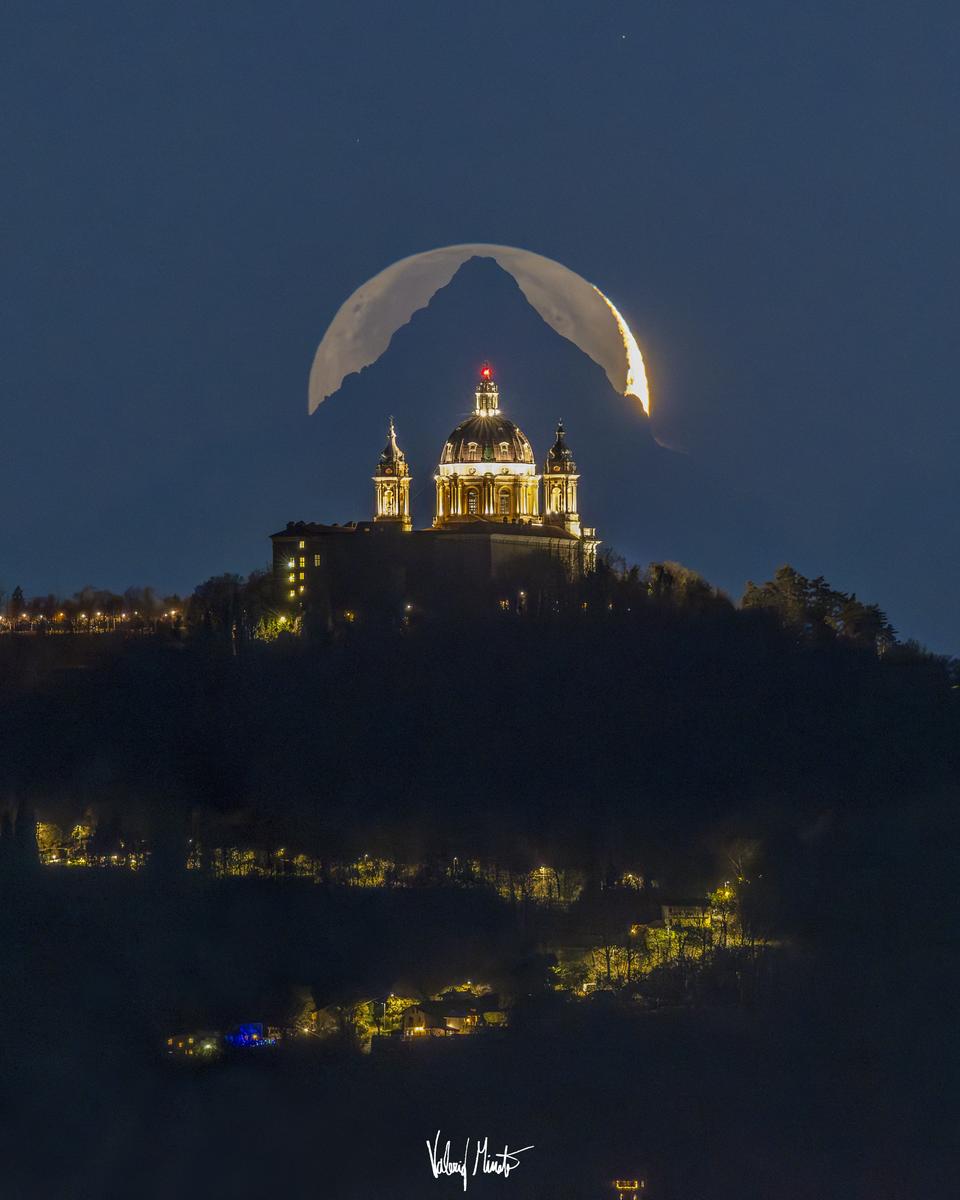 Cathedral, Mountain, Moon