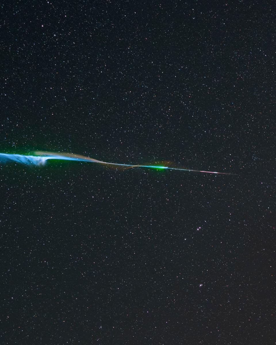 Chemicals Glow as a Meteor Disintegrates