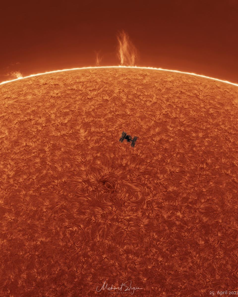 Space Station, Solar Prominences, Sun