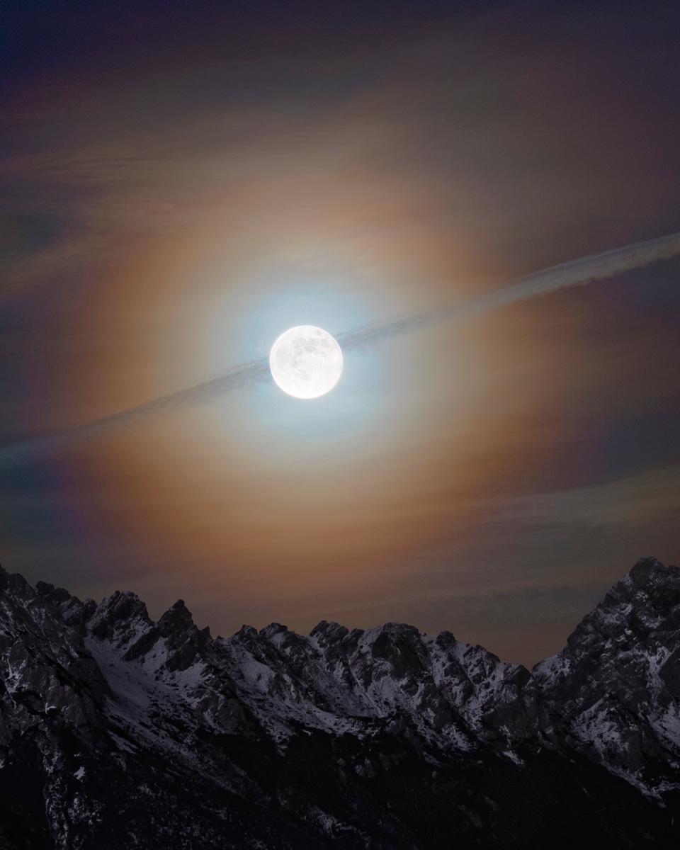 The Long Night Moon