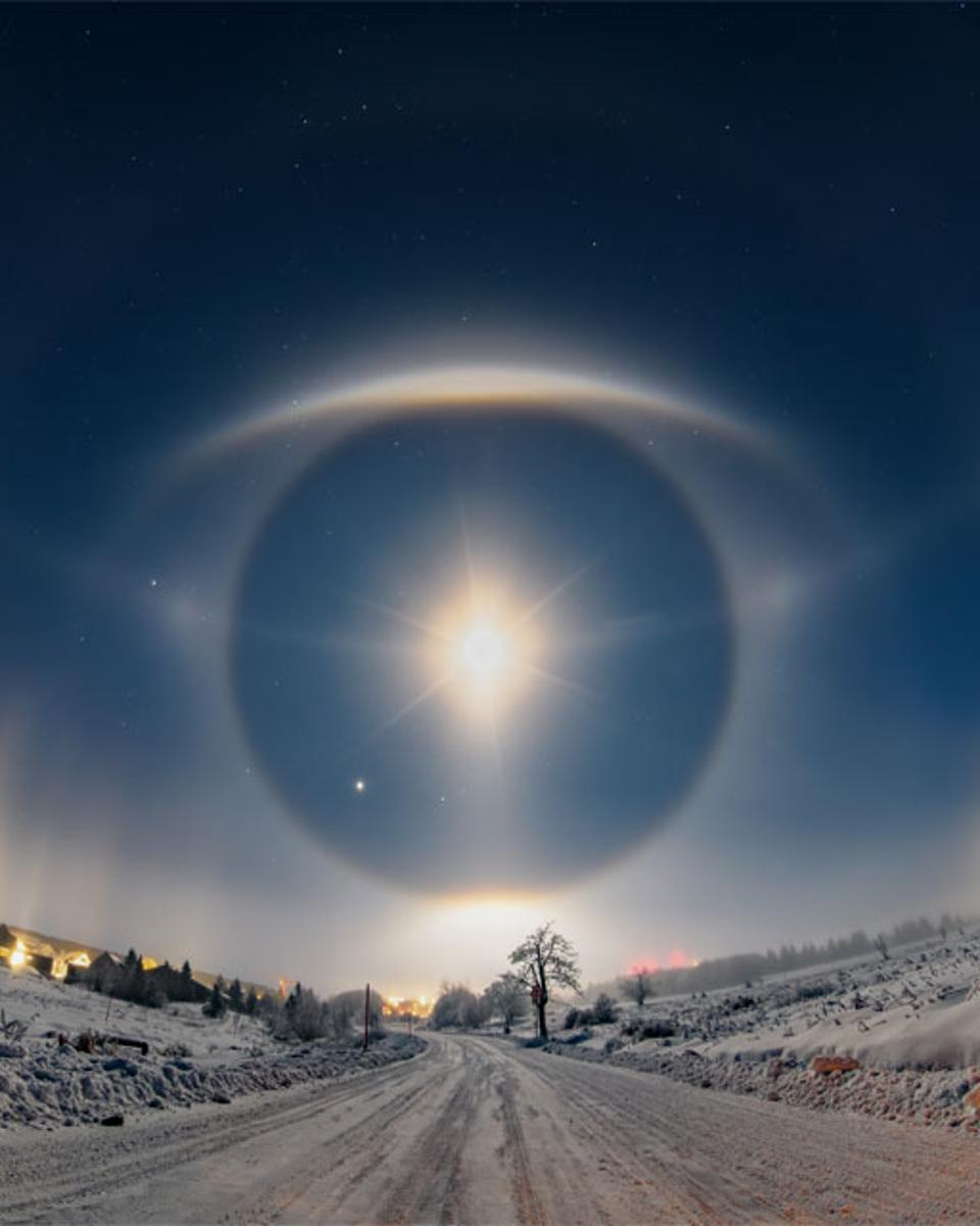 Diamond Dust Sky Eye