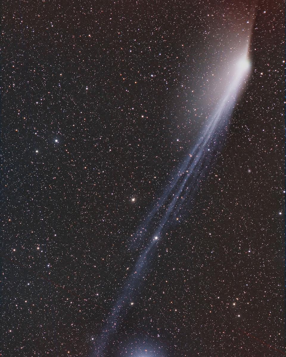 Comet Pons-Brooks Develops Opposing Tails