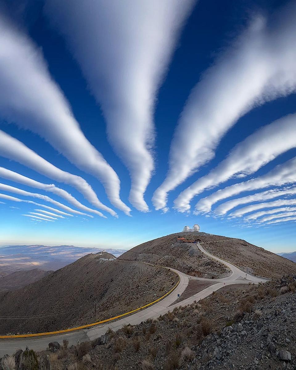 Undulatus Clouds over Las Campanas Observatory