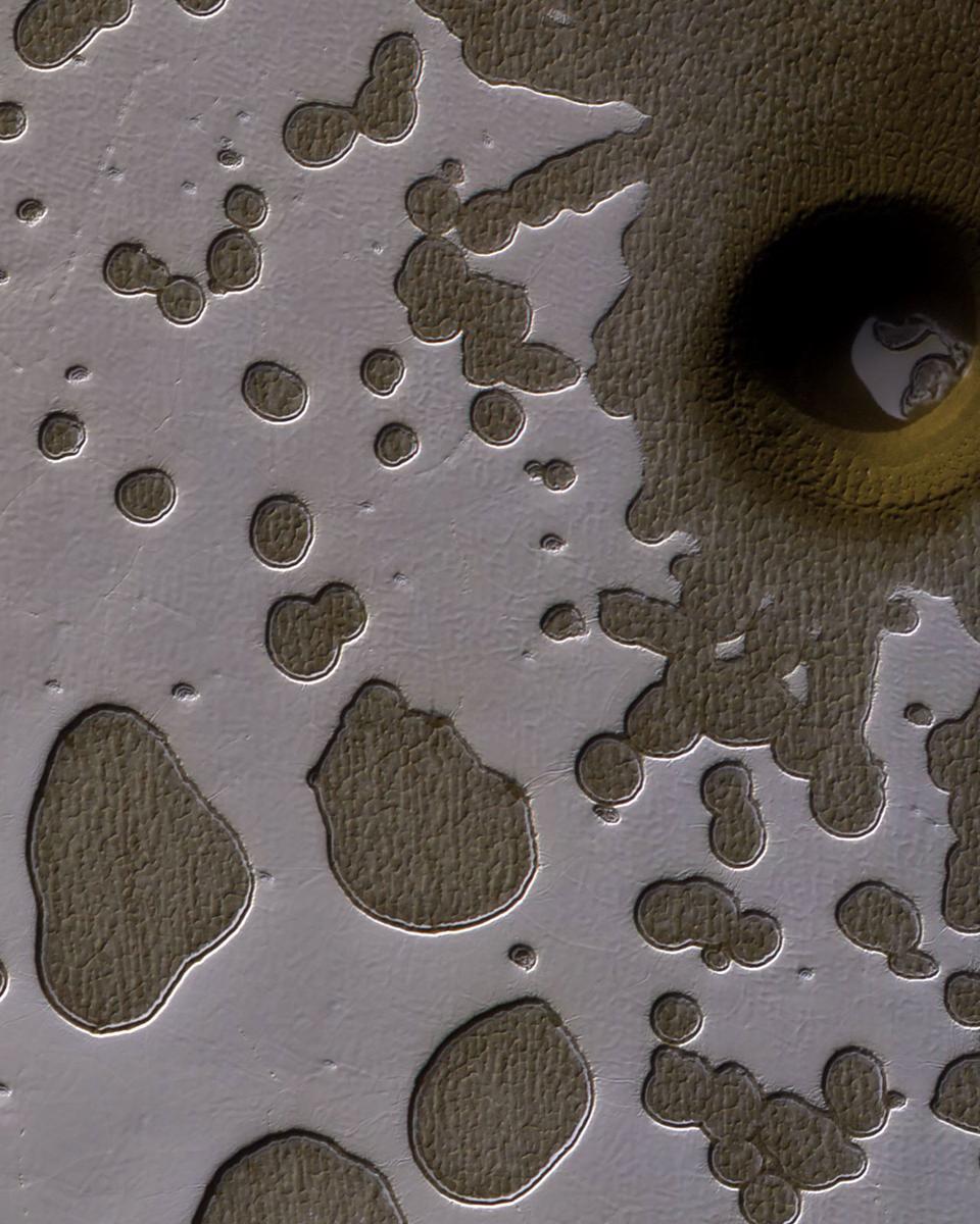 An Unusual Hole in Mars