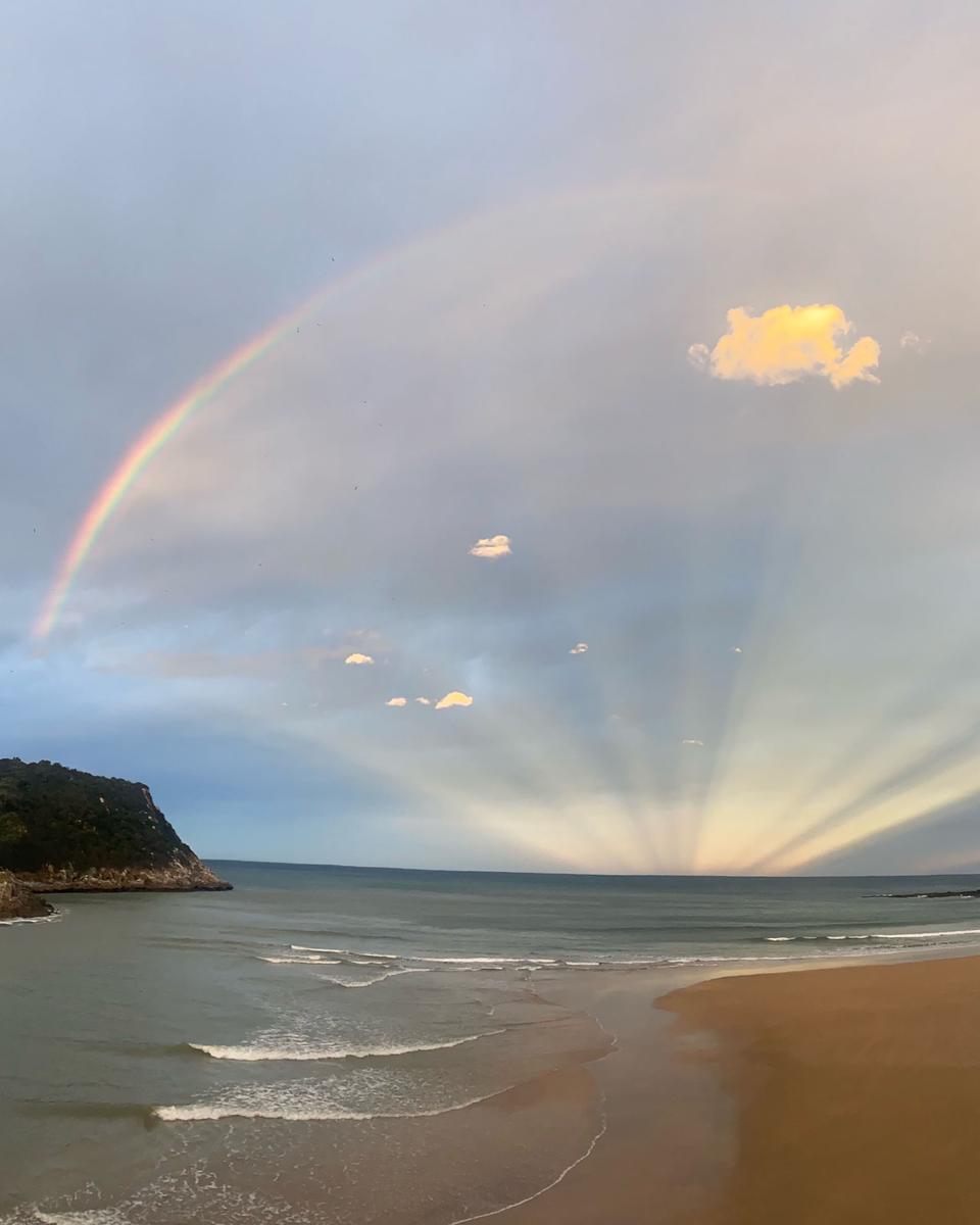 Anticrepuscular Rays: A Rainbow Fan over Spain