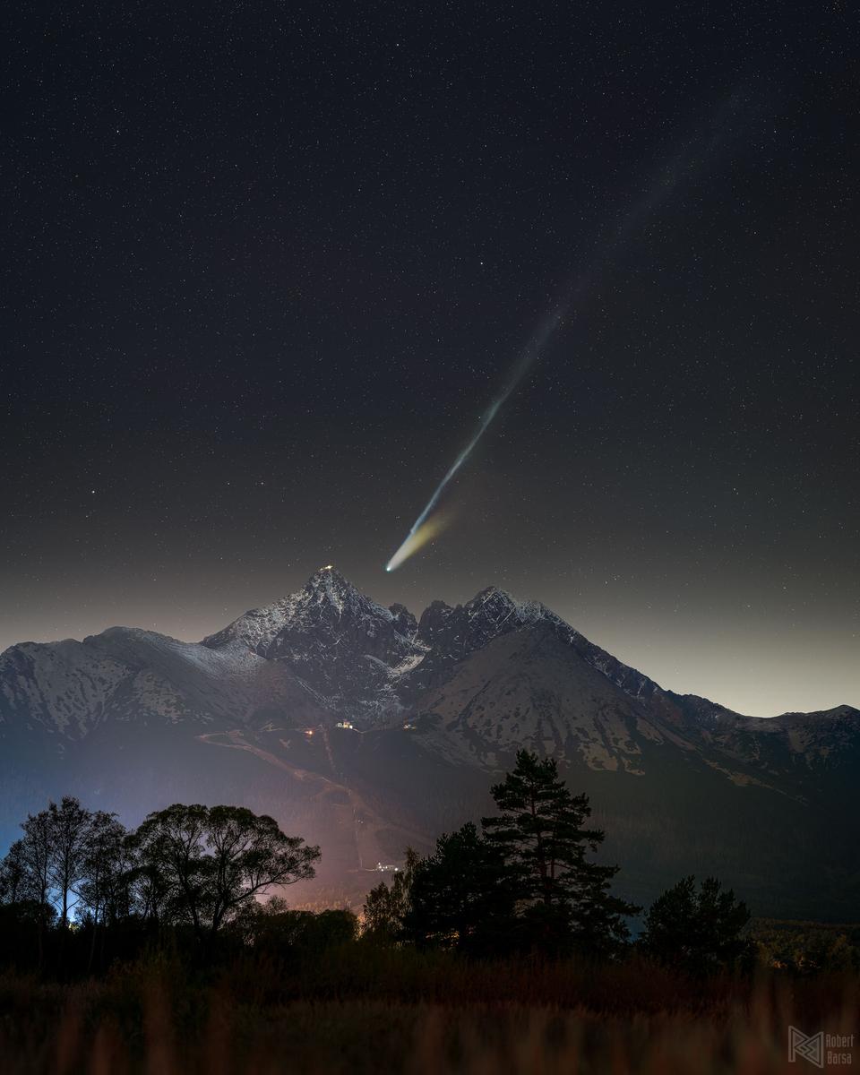 Comet Lemmon Beyond Lomnický Peak