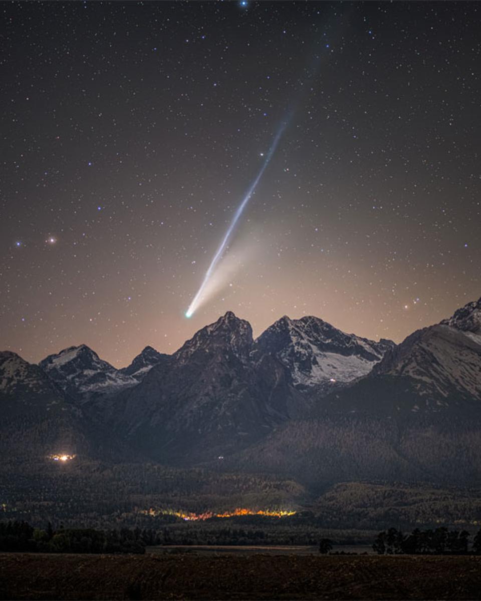 Comet Lemmon over the High Tatras