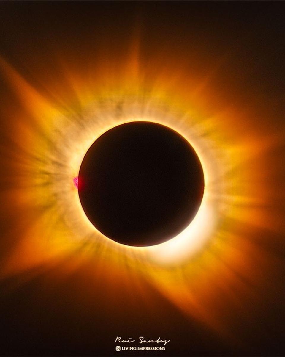 A Golden Corona Eclipse