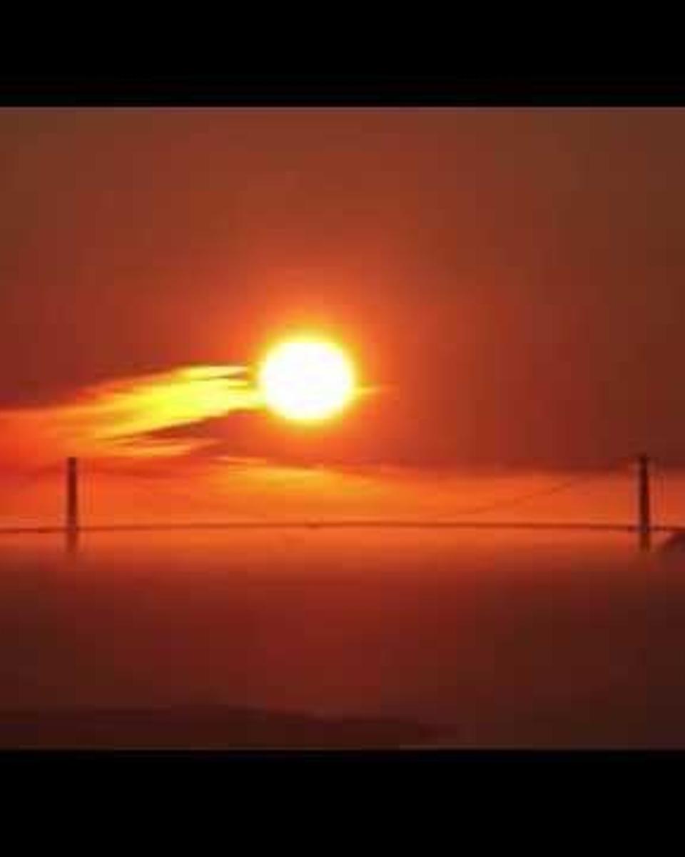 Golden Gate Sunset: Green Flash
