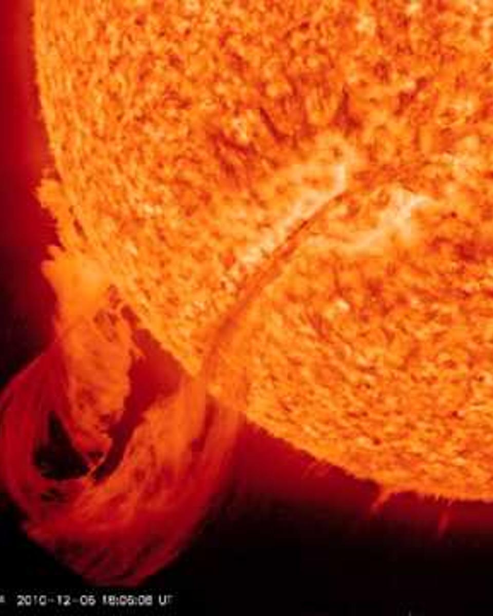 A Huge Solar Filament Erupts